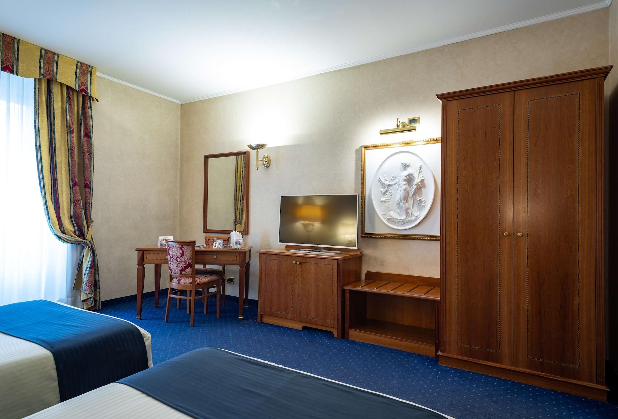 Hotel Western Cappello D'oro 4*